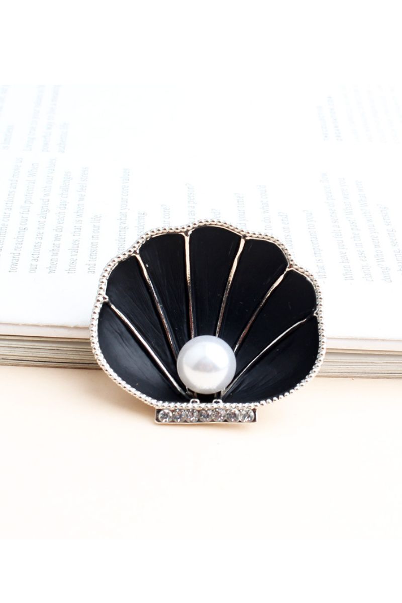 Beach Shell Brooch - Black