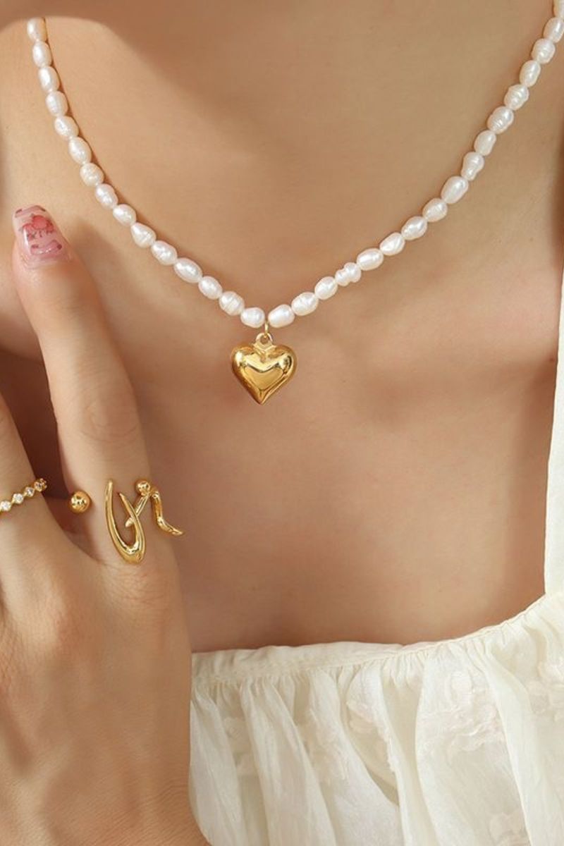 Pearlized Love Necklace with Lustrous Pearls